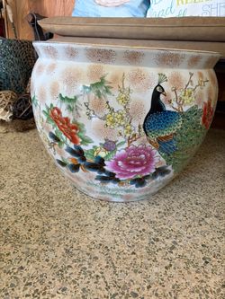 Chinese porcelain bowl planter