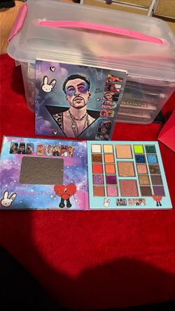 Bad Bunny Palette 