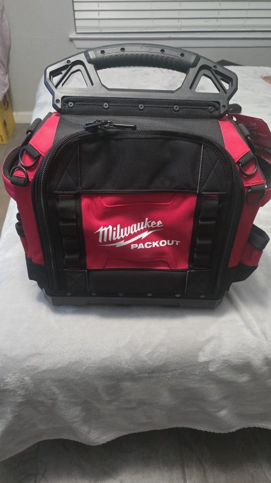 mochila Milwaukee la mas nueva