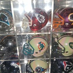 31 NFL Miniature Helmets In Plexiglass Case Only One Missing Is The Jackson Jaguars