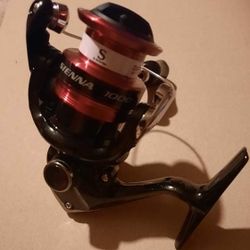 Shimano SIENNA 1000 FG Spinning Fishing Reel - Brand New, Never Even Had Line On It.