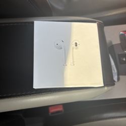 AirPods With Wireless Case