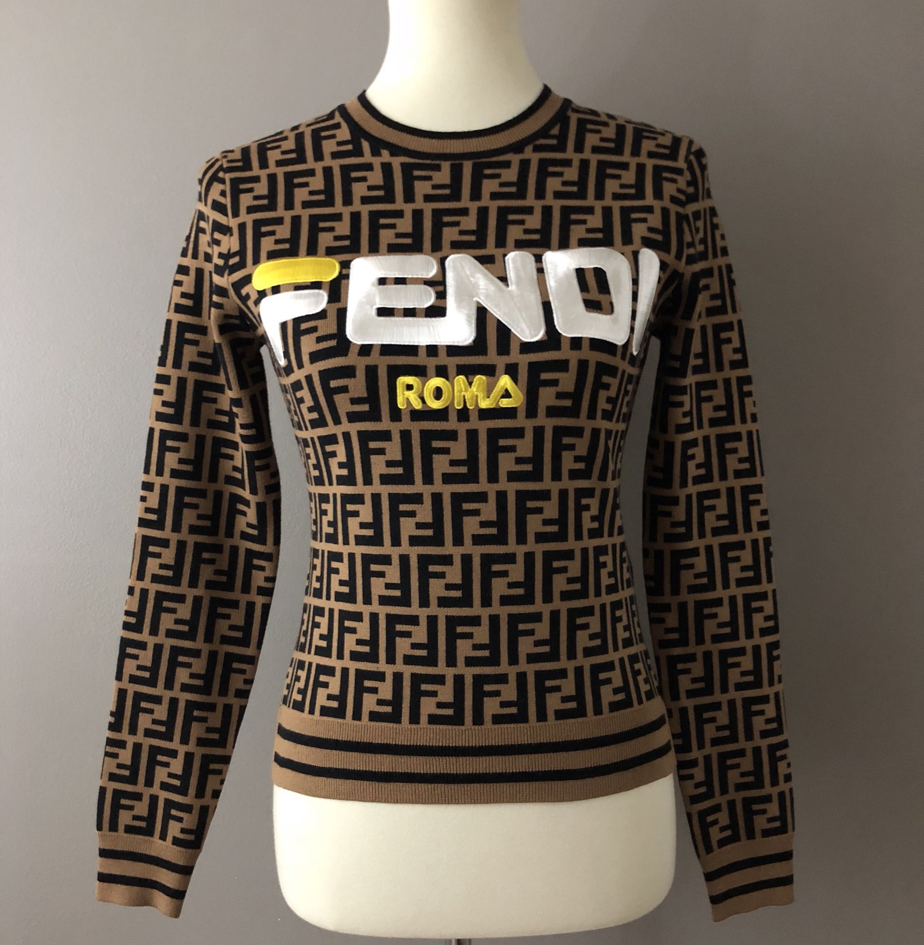 Beheren kapperszaak Polijsten Women's Authentic FENDI MANIA FF logo pullover sweater for Sale in  Philadelphia, PA - OfferUp