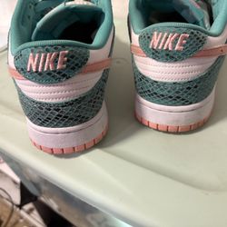 Nike Dunks