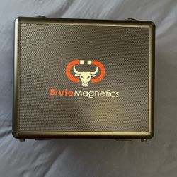Brute Magnetic 