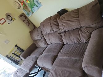 La-z- boy sofa recliner