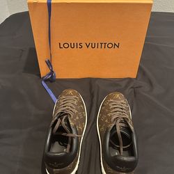 Louis Vuitton Brown Monogram Canvas and Leather Sneakers Size 10