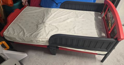 Lightning  Mcqueen Toddler BedFrame and Toddler Mattress