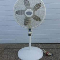 Lasko Fan With Remote Control 