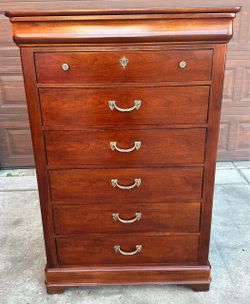 Drexel Furniture 6-Drawer Chest/Tall Dresser