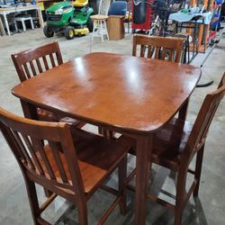 Table And Chairs 