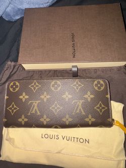 LV Wallet New