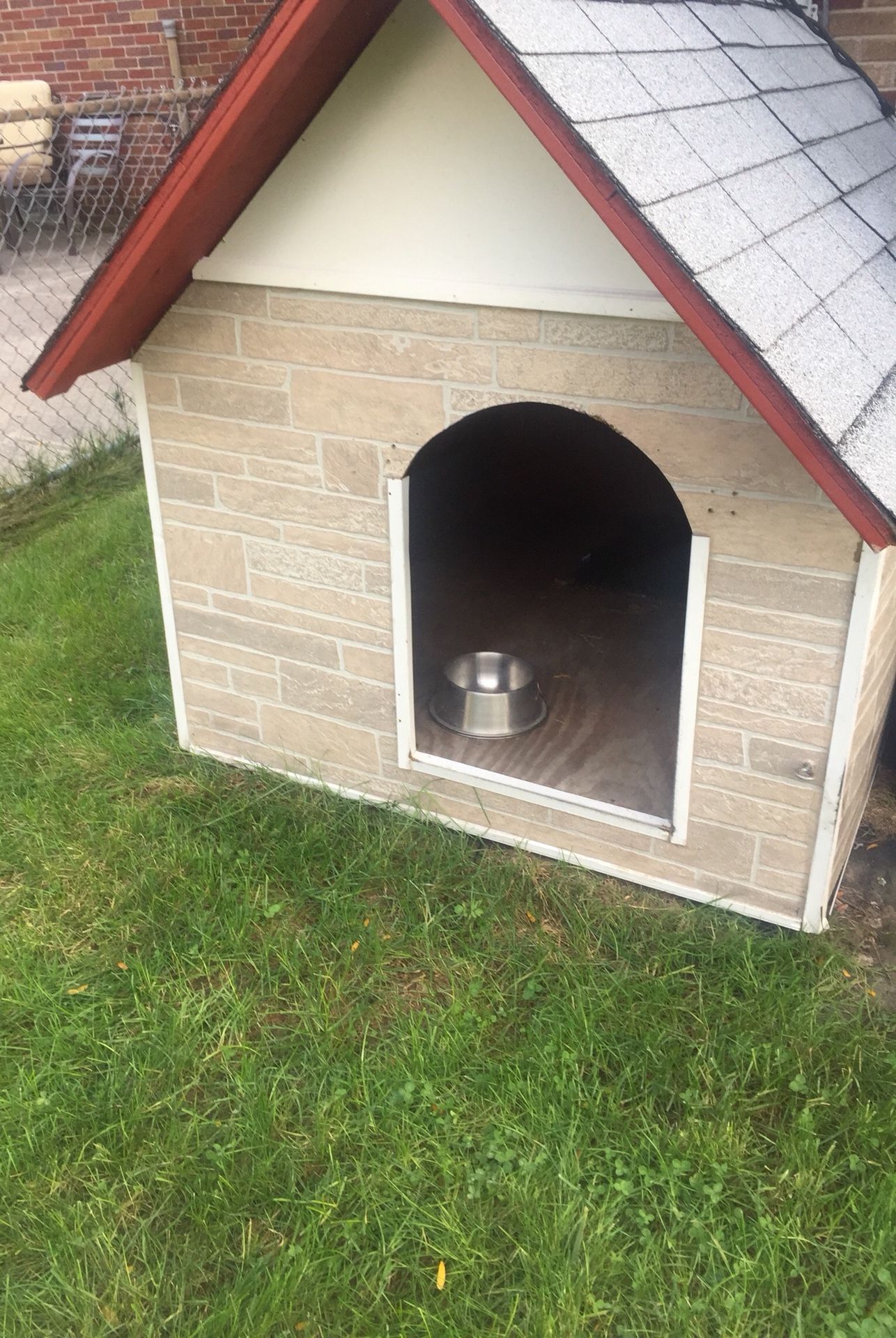 Large Dog House with Heat Lamp $200
