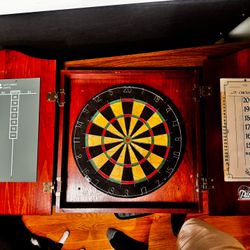 Dartboard Cabinet – Wood Finish – No Darts