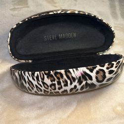 STEVE  MADDEN Eyewear Case