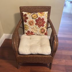 Rattan / Wicker Accent Chair with Cushion & Decorative Pillow