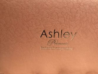 Ashley princess interchangeable watch set hotsell