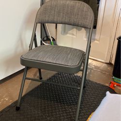 Folding Cushioned Chair