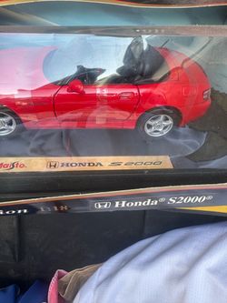 Maisto Honda S2000 1:18 Die-Cast Model Car