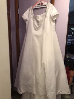 Women’s Size Wedding Dress
