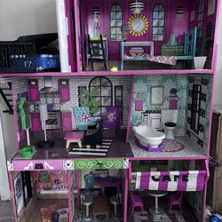 Doll House