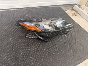 OEM toyota camry headlight/headlamp