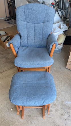 Dutailier Rocker With Footstool