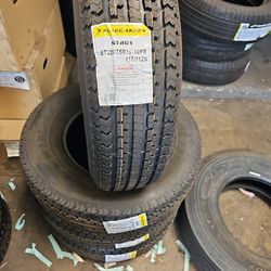 New Set Of Tires 225 75 15 St 