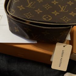 Louis Vuitton Cube Makeup Bag 