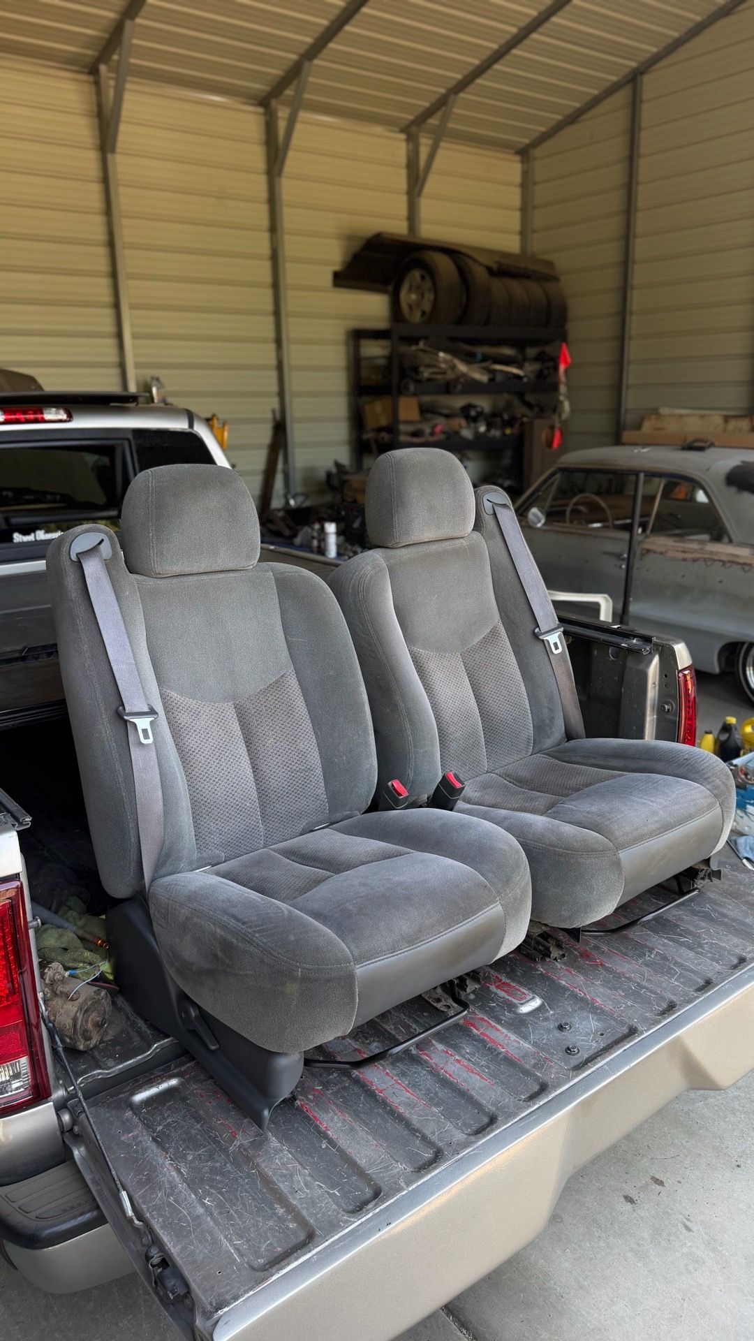 03-06 Silverado Seats