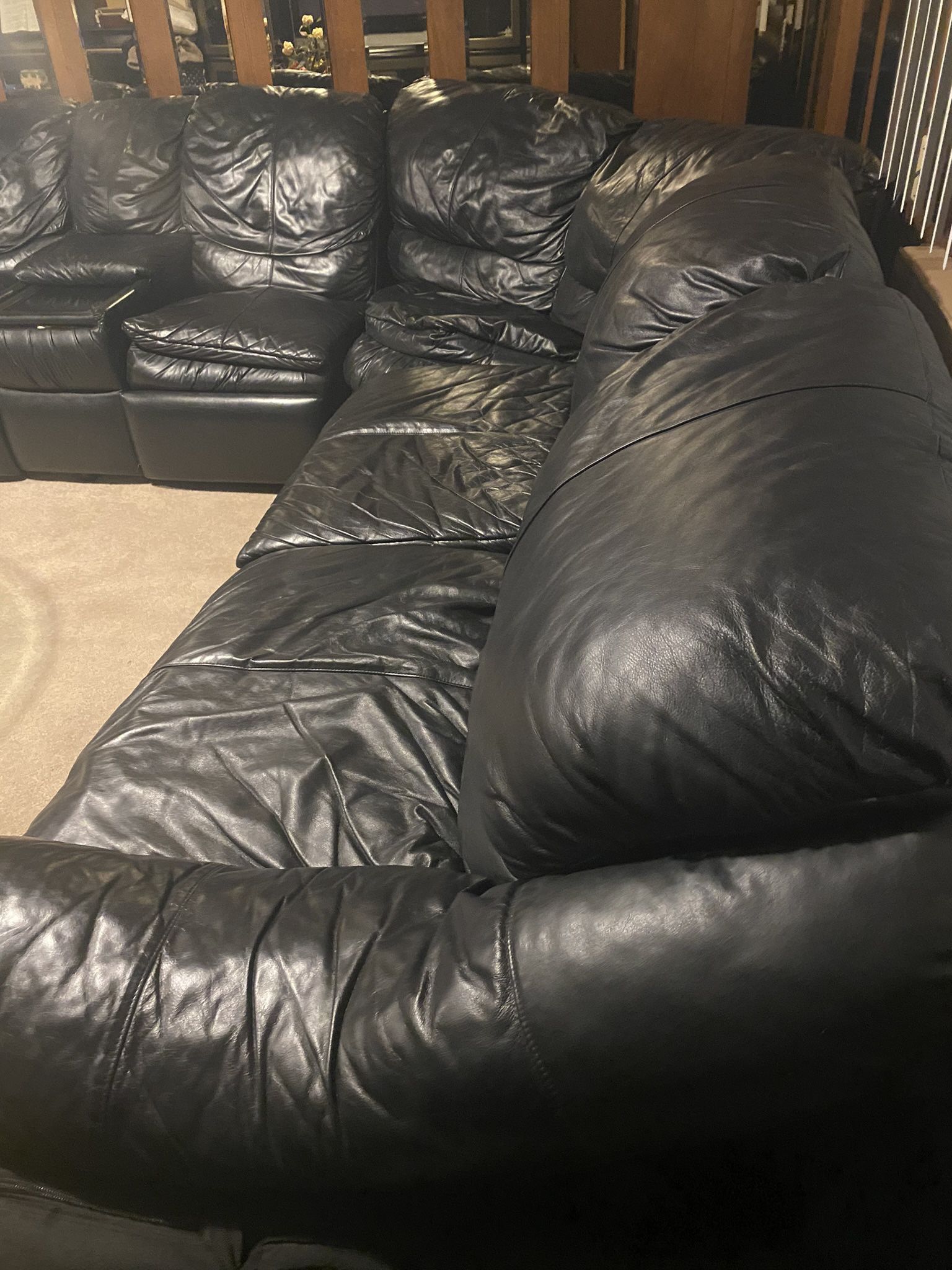 Leather Upper Sectional With Sofa Sleeper 