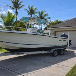 2002 24 FT Sea Pro Center Console 