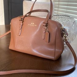 COACH PURSE 4/6/11” Limited Edition Very Soft.