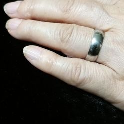 Stainless steel ladies wedding band size 7