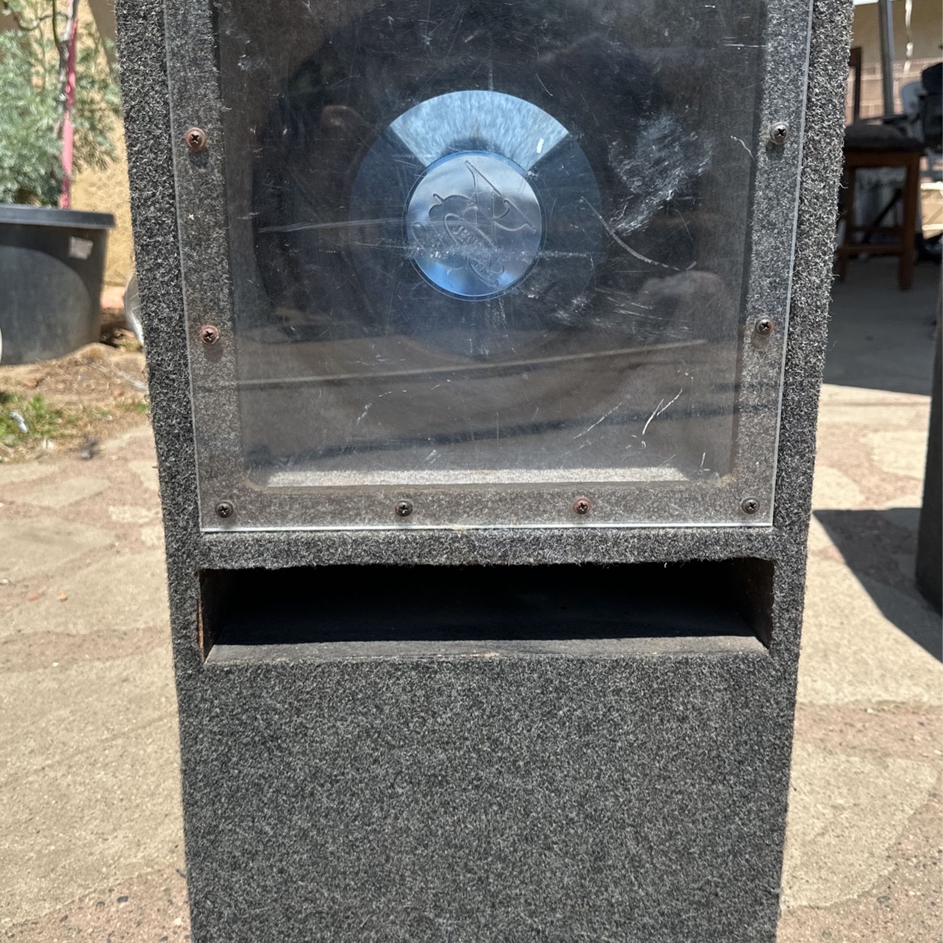 Subwoofer box