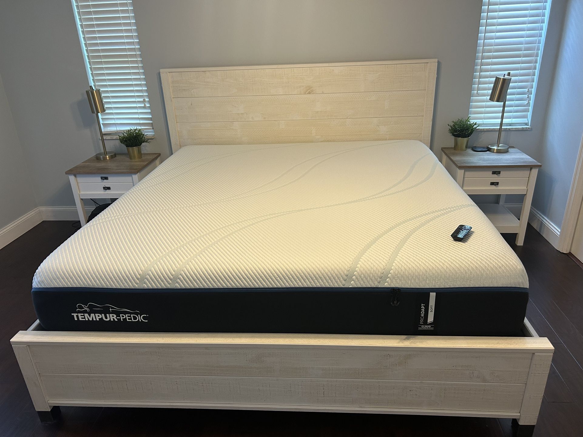 Excellent condition king size bed set - frame, mattress and adjustable platform