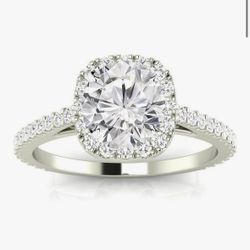 14K White Gold Diamond Ring