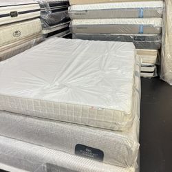 Queen Size Mattress And Box Spring