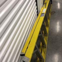 WERNER Professional Fiberglass 8 ft Professional Ladder
