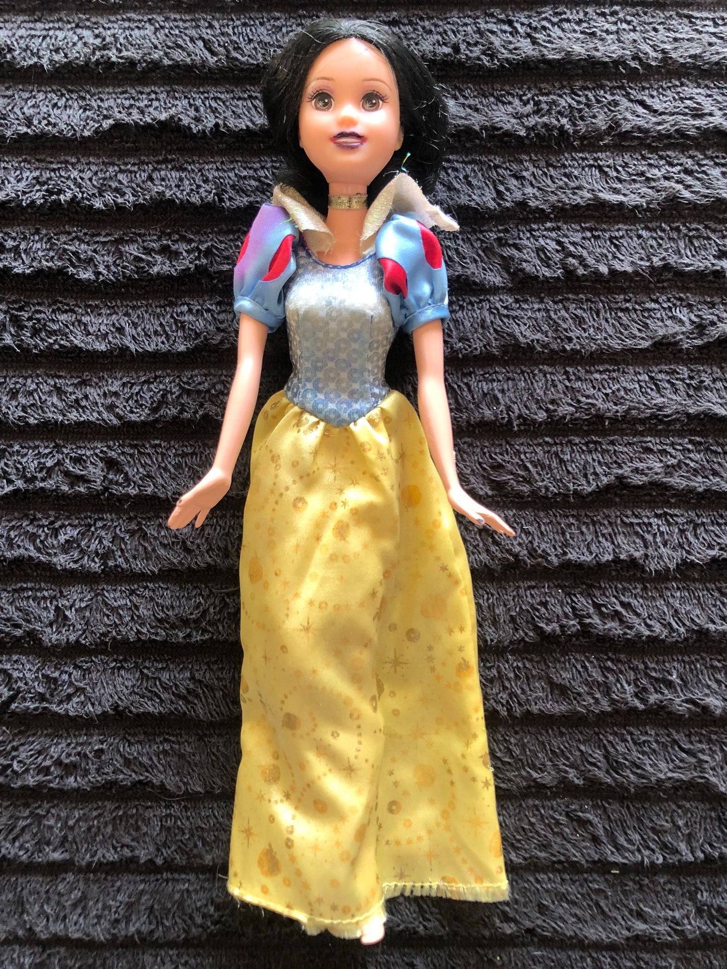 Disney Snow White Doll Mattel 2006