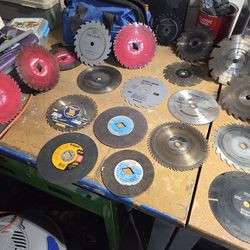 Collection of circular saw blades and abrasive cutting discs