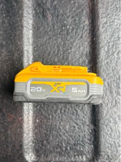 DEWALT  20V MAX XR POWERSTACK Lithium-Ion 5.0Ah Battery
