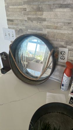 Round Mirror 