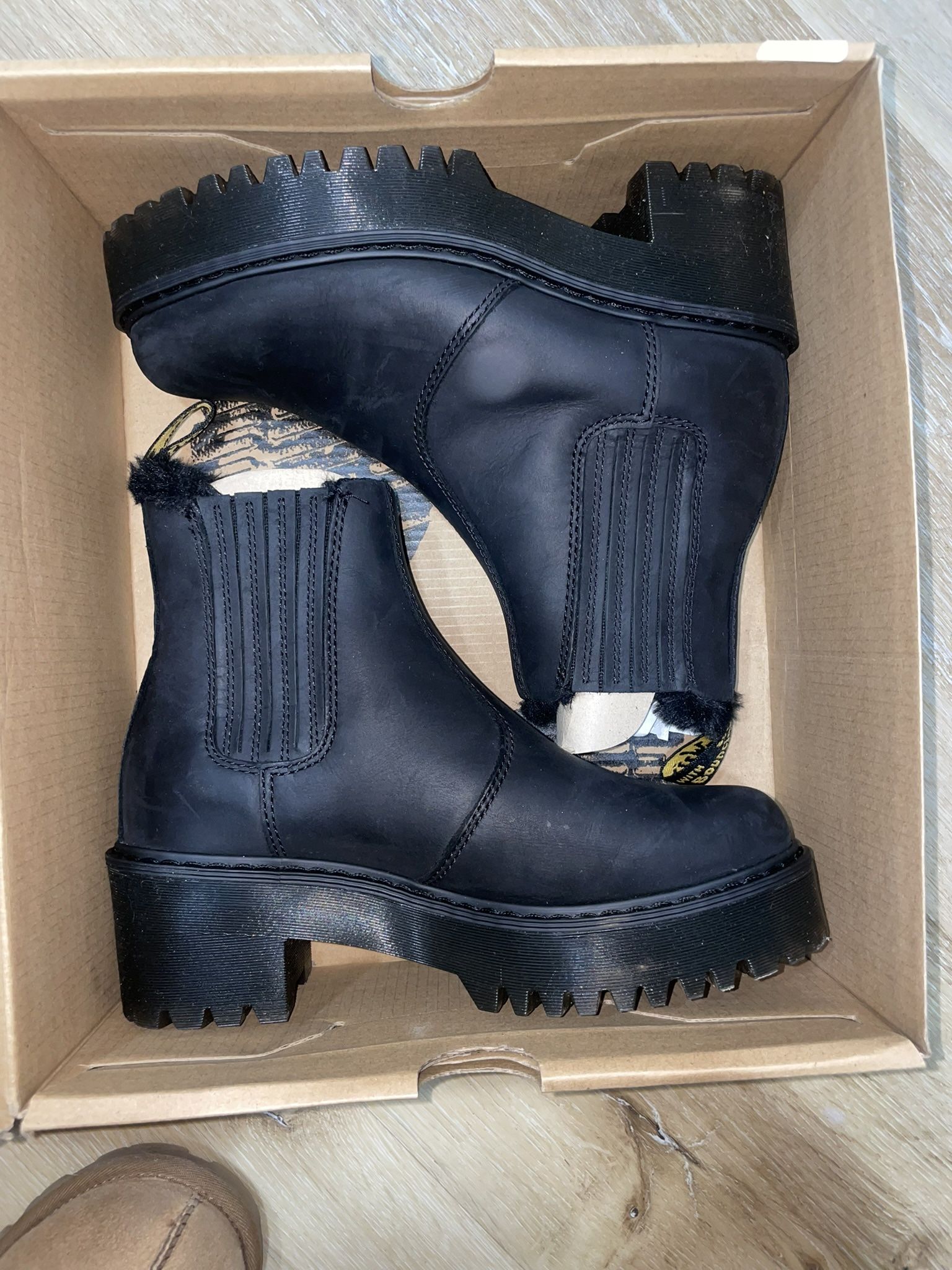 Dr Marten Boots
