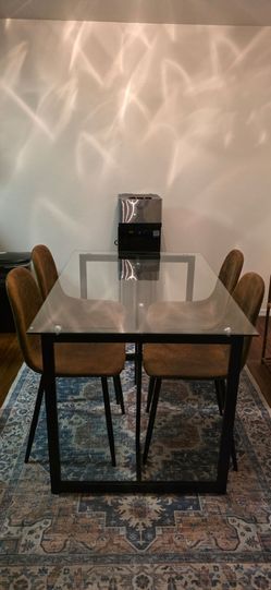 Modern 4 Person Dining Set