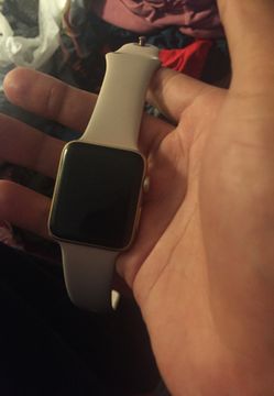 Apple Watch series 3 light pink