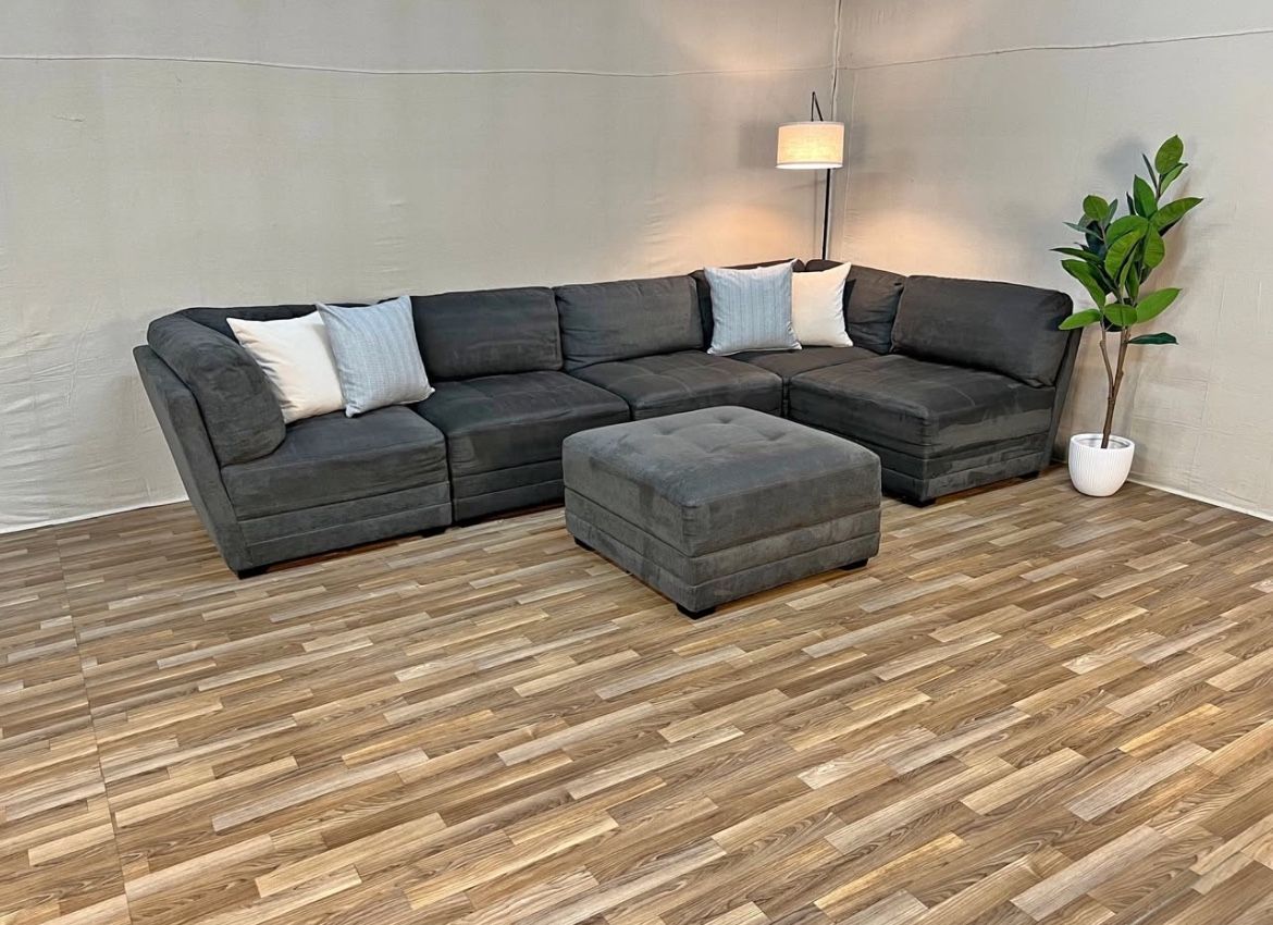 Costco Gray Modular 6 Piece Sectional Couch (FREE DELIVERY 🚚)