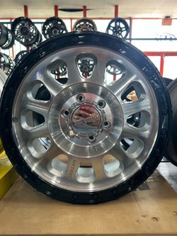 18x9 MR315 machined gloss black lip 6x139.7 18 offset