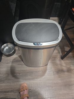 C-BATTERY AUTO TRASH CAN