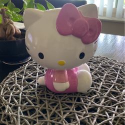 Hello Kitty Bank